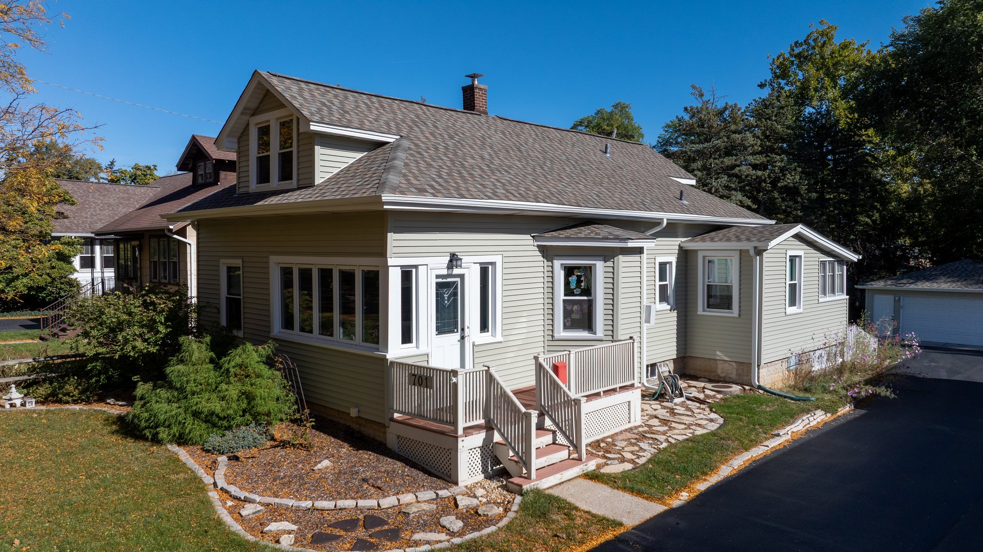 Variform Vortex Clapboard – Villa Park